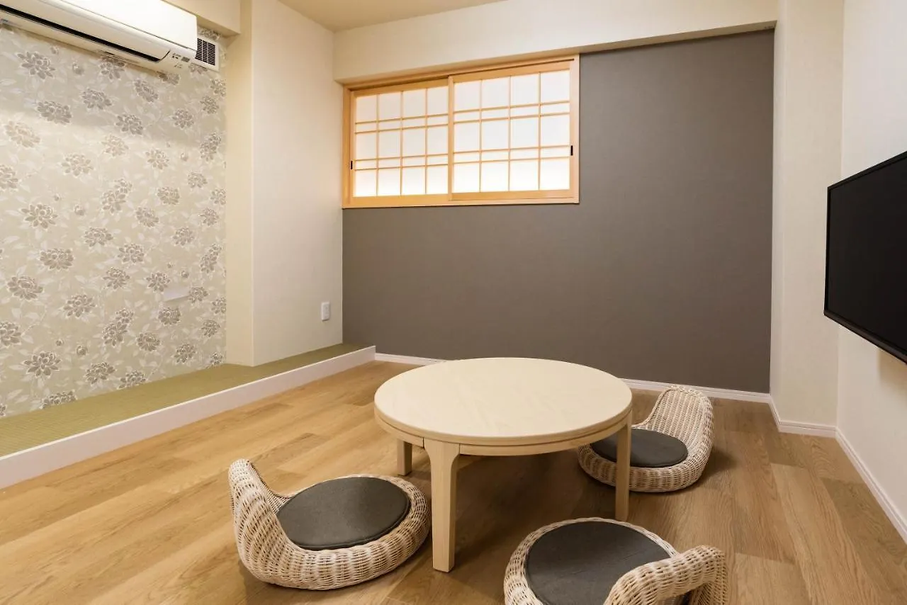 Bijou Suites Hana Oszaka 0*,  Japán